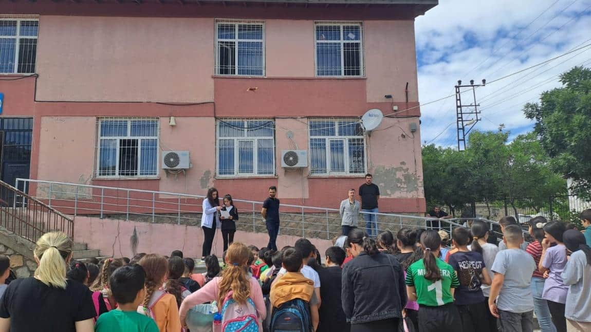 Okulumuzda 19 Mayıs Atatürk'ü Anma, Gençlik ve Spor Bayramı kutlaması yapıldı.